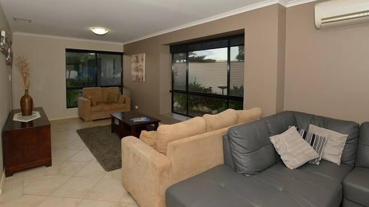 Photo of Livingroom in Kingscote