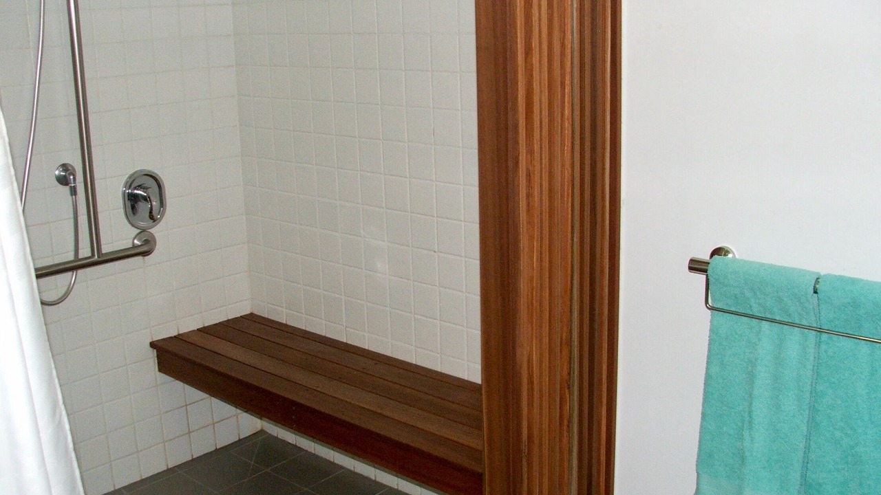 Photo of Bathroom in Lorne