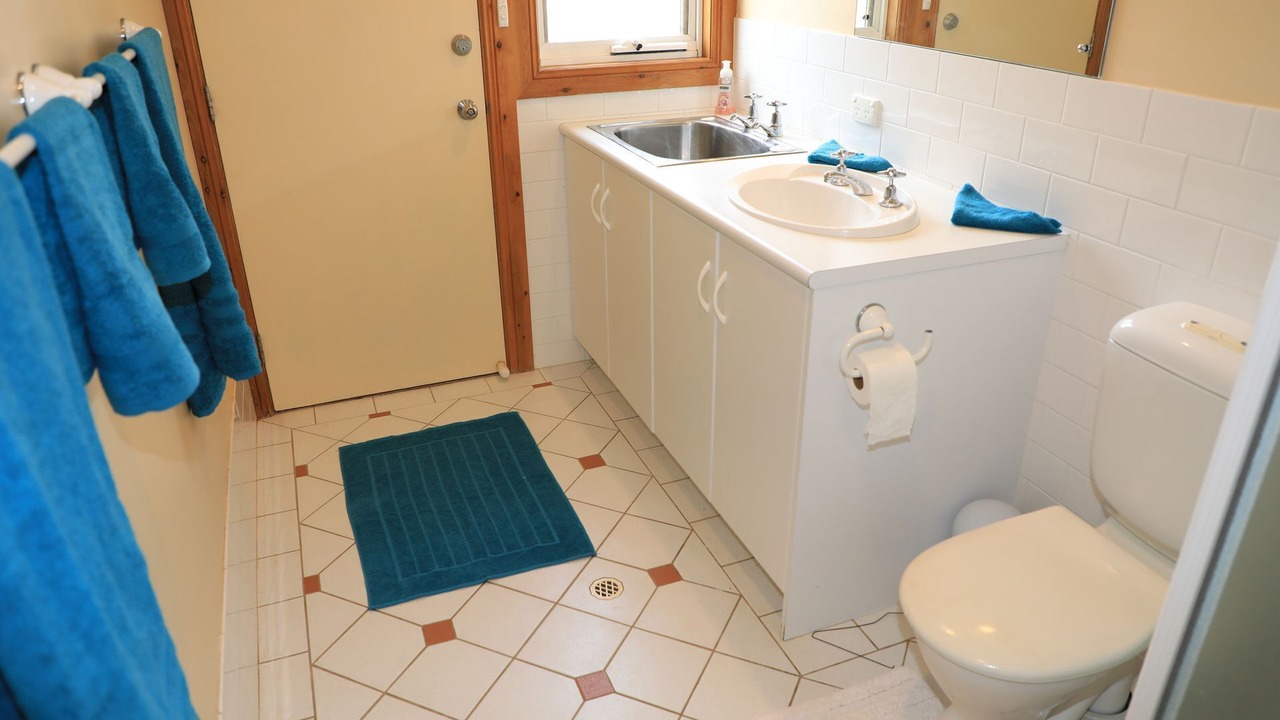 Photo of Bathroom in Newland