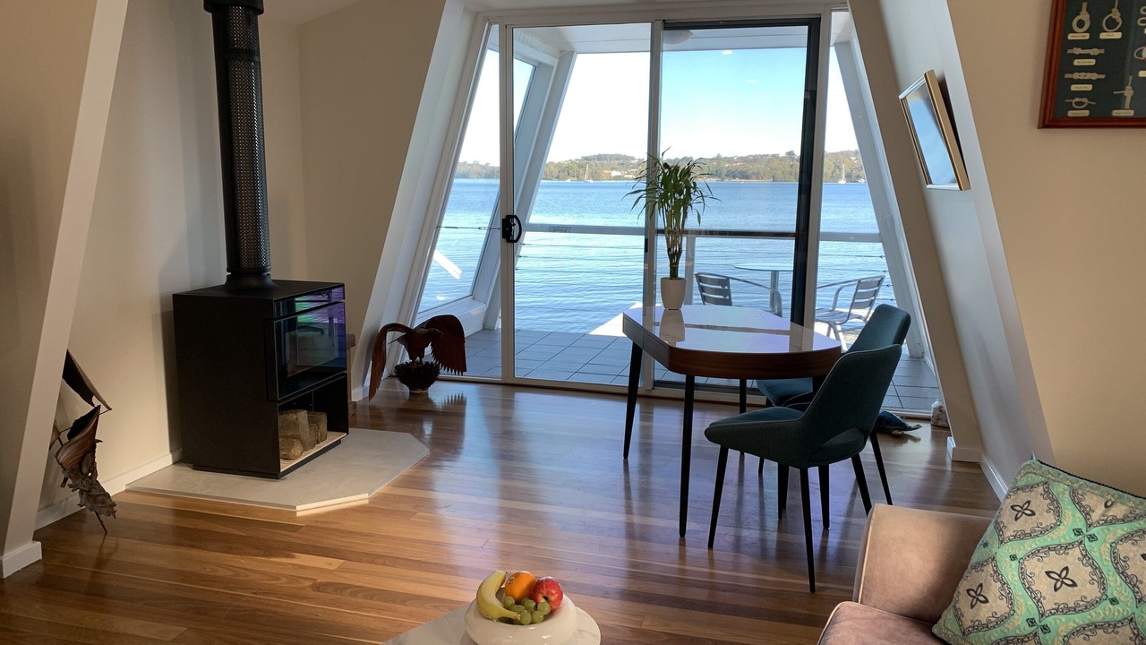 Photo of Livingroom in Kilaben Bay