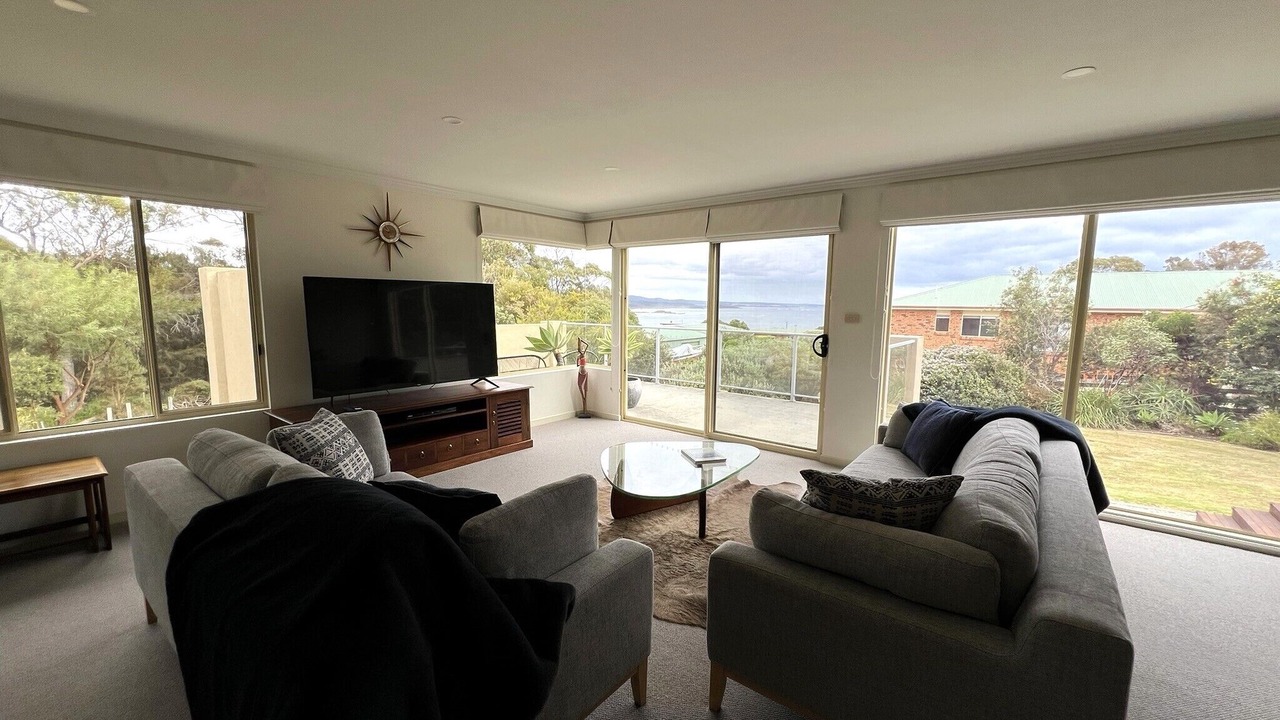 Photo of Bedroom in Binalong Bay