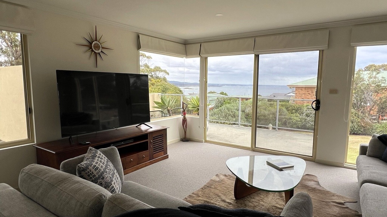 Photo of Livingroom in Binalong Bay