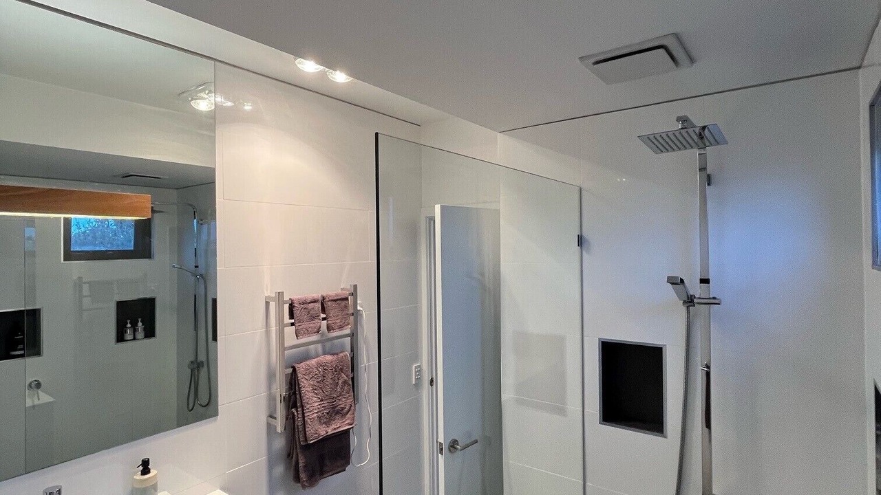Photo of Bathroom in Cape Woolamai