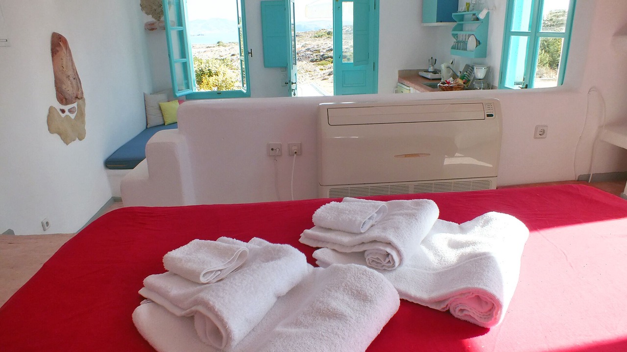 Photo of Bedroom in Milos