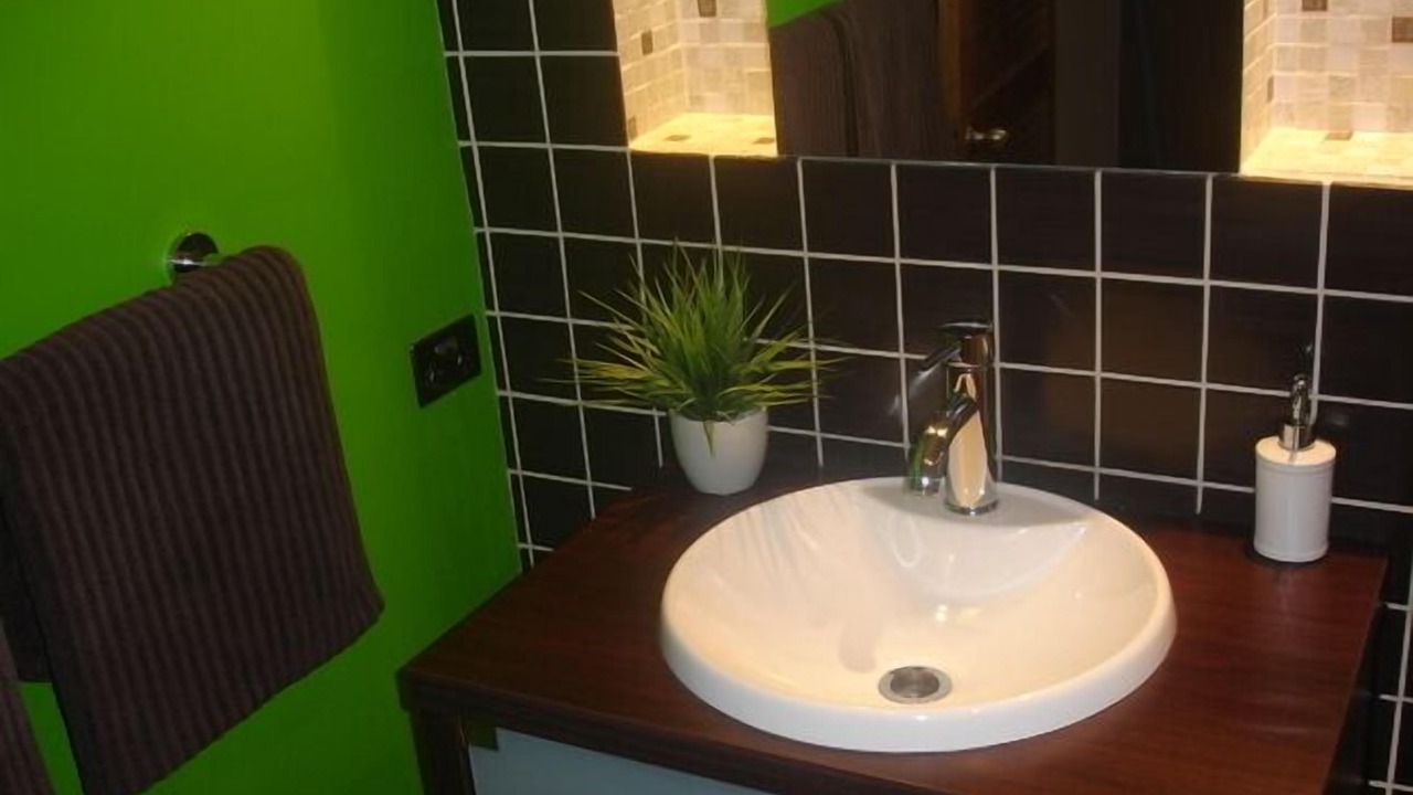 Photo of Bathroom in Halls Gap