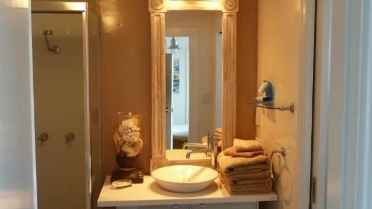 Photo of Bathroom in Avoca Beach