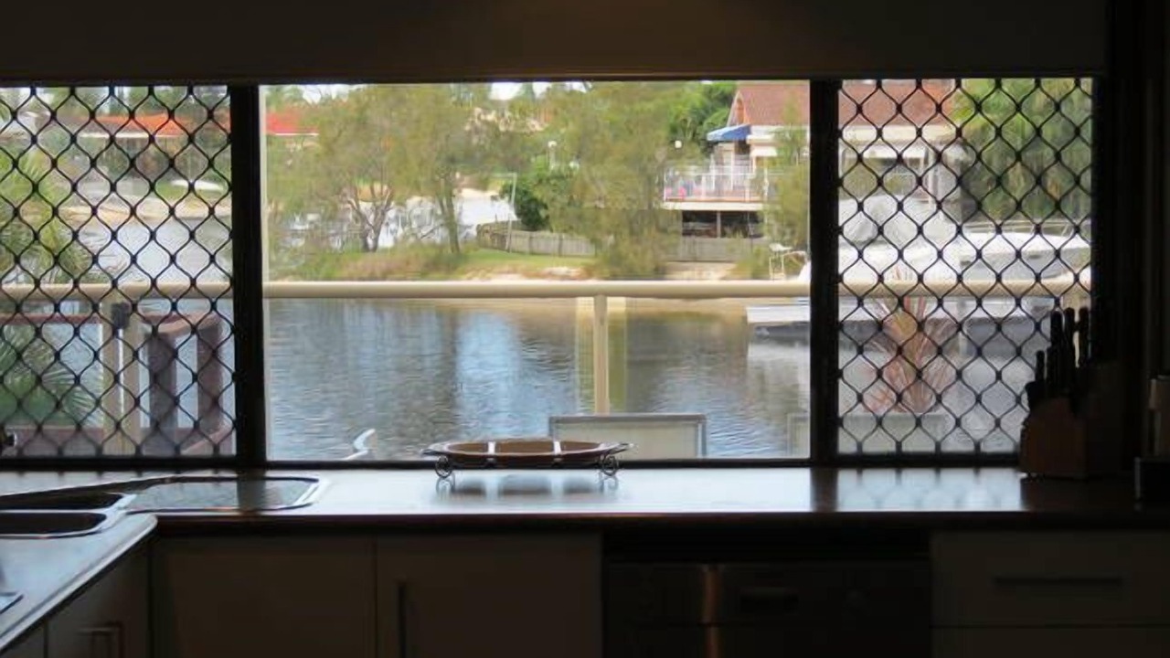 Photo of Kitchen in Mermaid Waters
