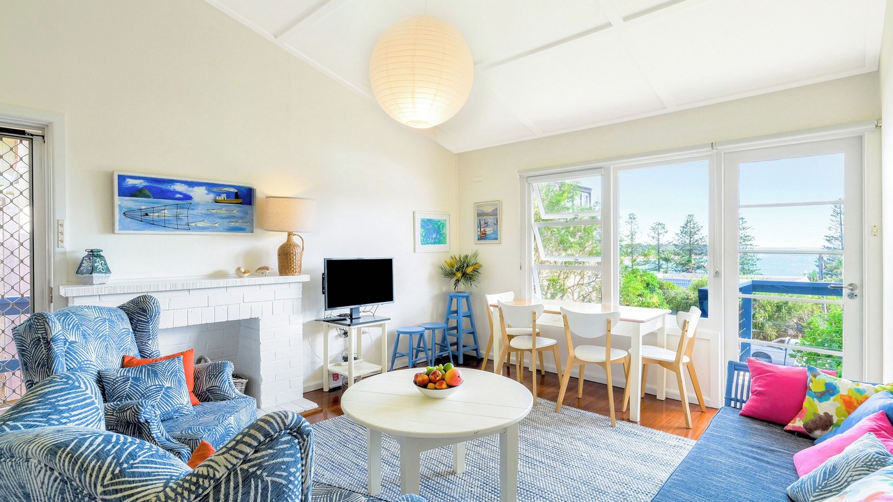 Photo of Livingroom in Black Head