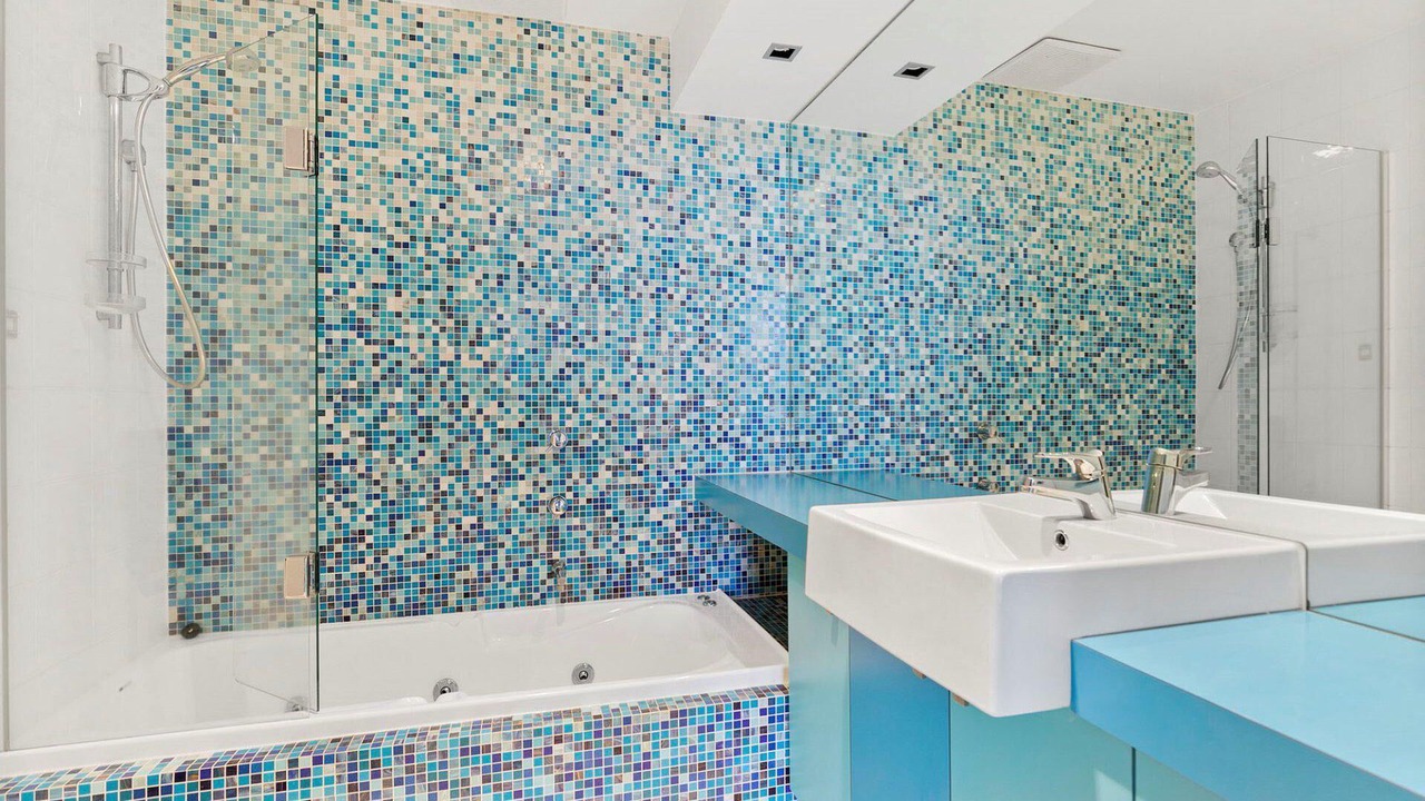 Photo of Bathroom in Lorne