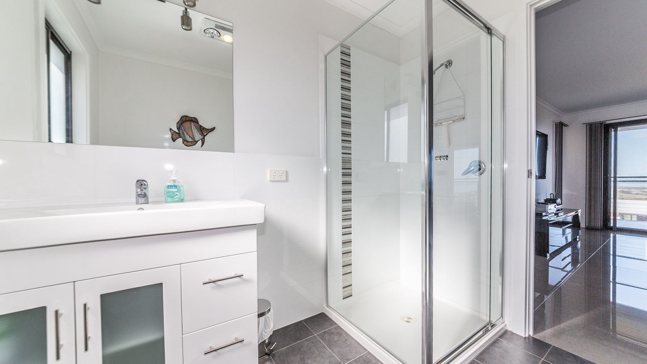 Photo of Bathroom in Carrickalinga