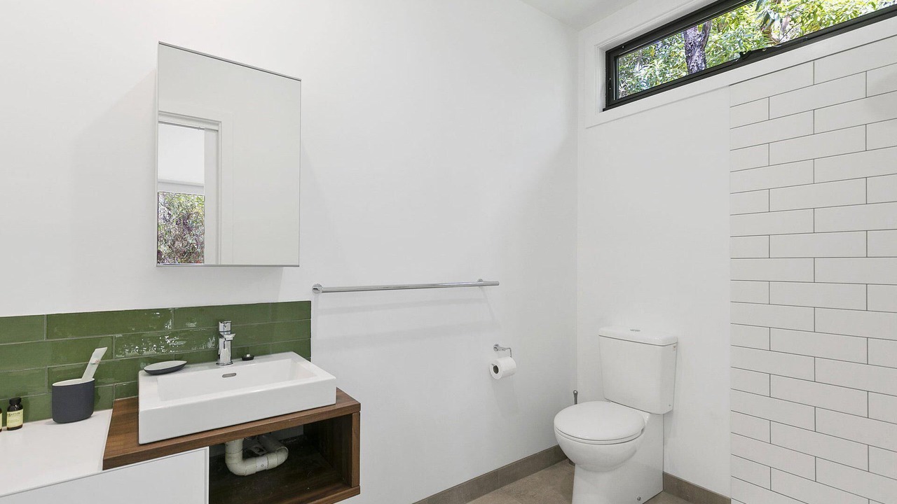 Photo of Bathroom in Anglesea