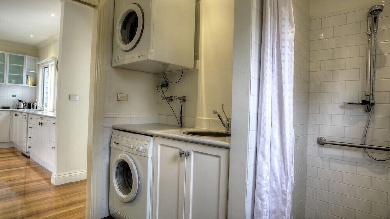 Photo of Bathroom in Point Lonsdale
