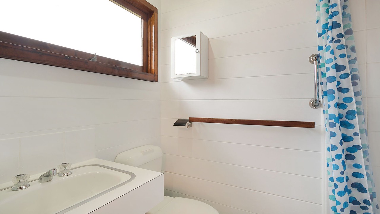 Photo of Bathroom in Dalmeny