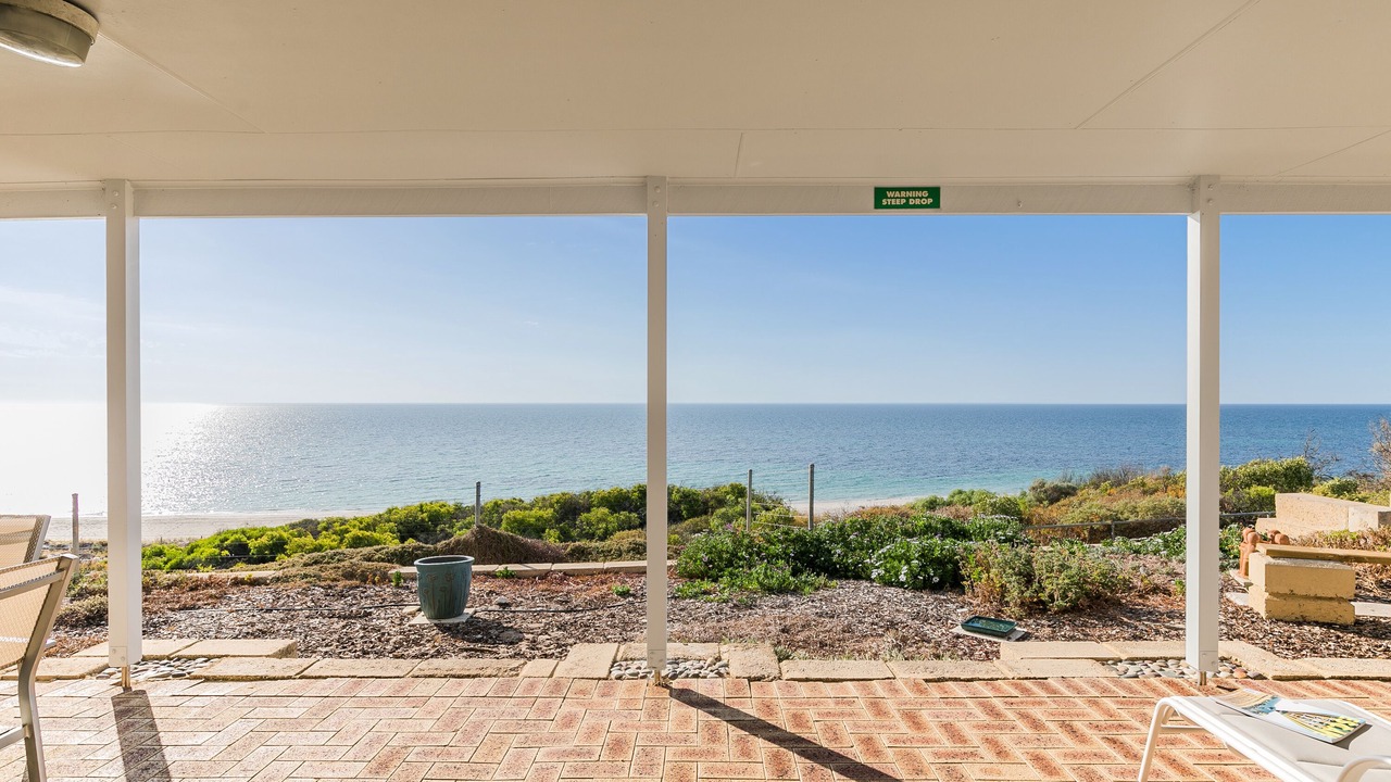 Photo of Patio Balcony in Peppermint Grove Beach