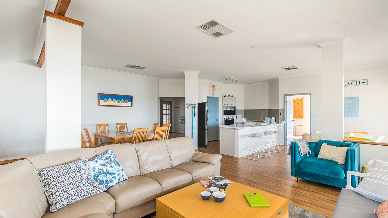 Photo of Livingroom in Peppermint Grove Beach
