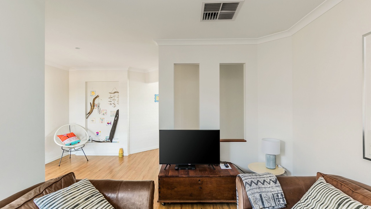 Photo of Livingroom in Peppermint Grove Beach