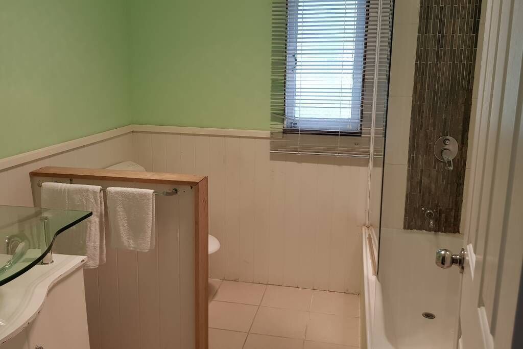 Photo of Bathroom in Wynnum