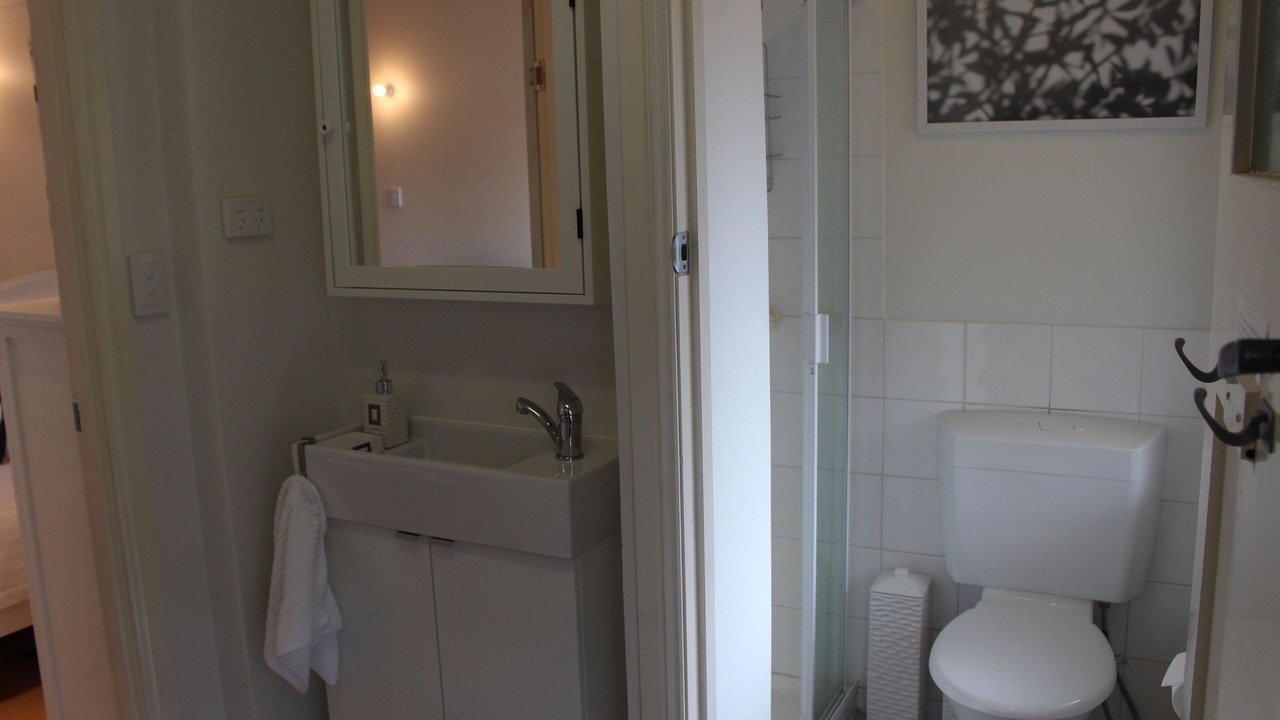 Photo of Bathroom in Brownlow Ki