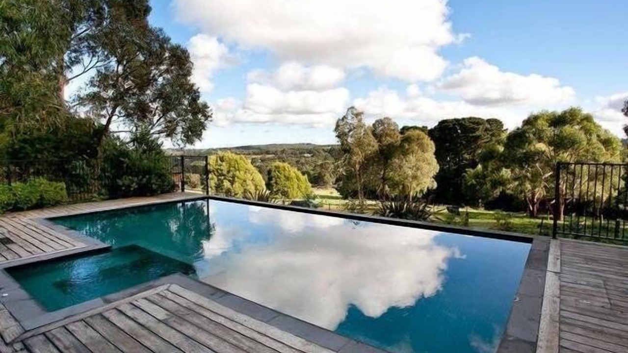 Photo of Outdoor in Red Hill South