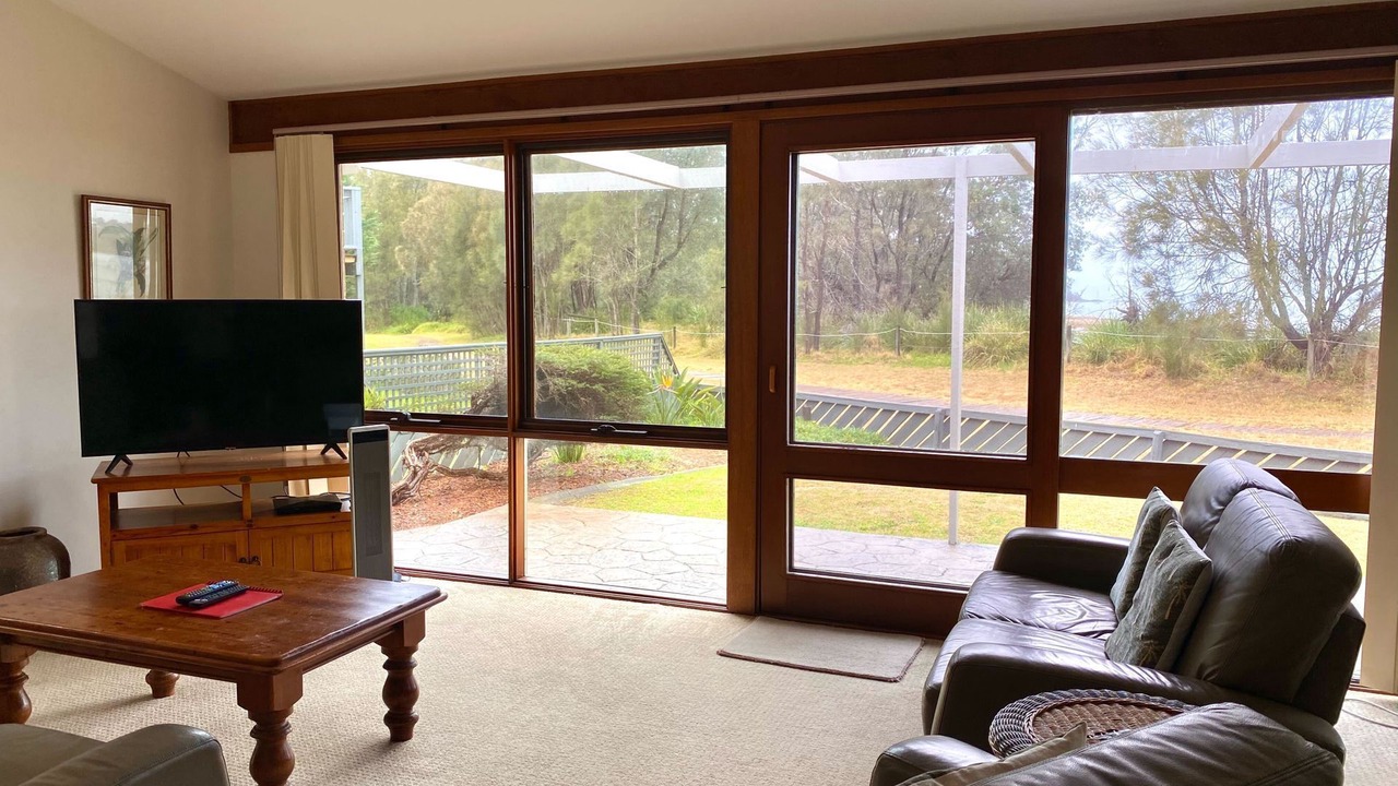 Photo of Livingroom in Surfside
