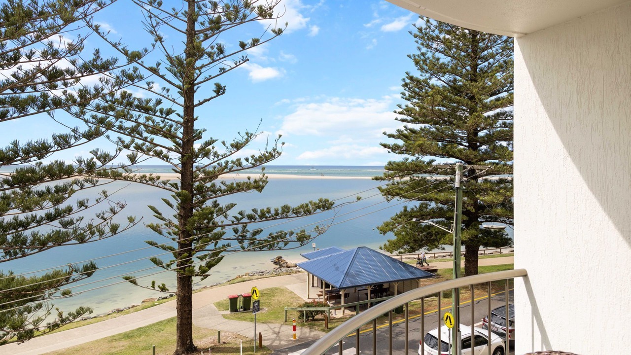 Photo of Outdoor in Golden Beach