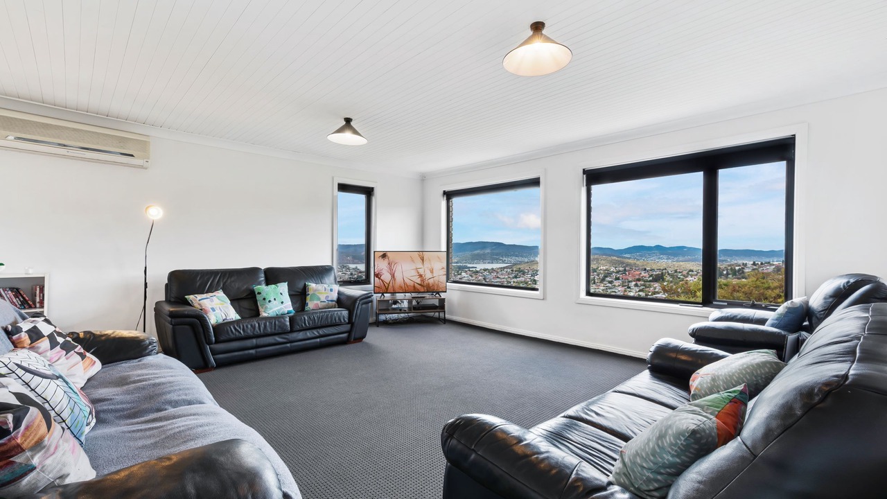 Photo of Livingroom in Lenah Valley