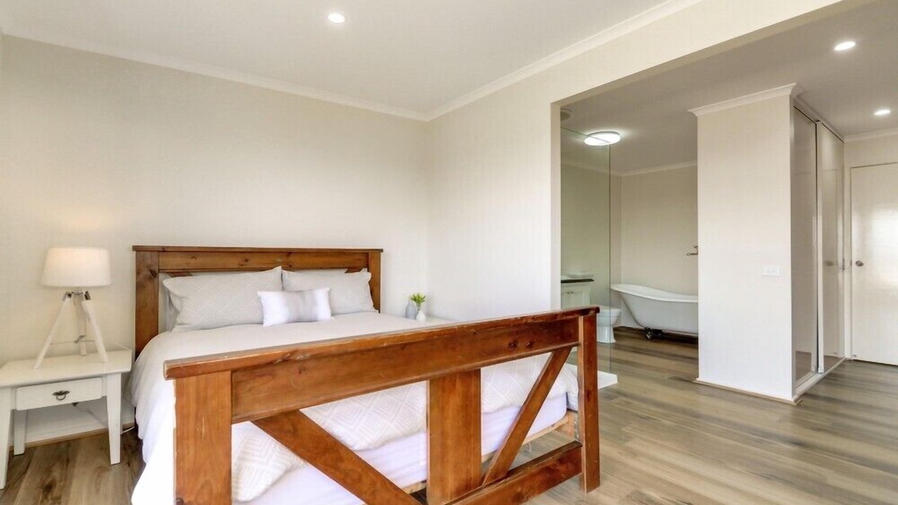 Photo of Bedroom in Lake Tyers Beach