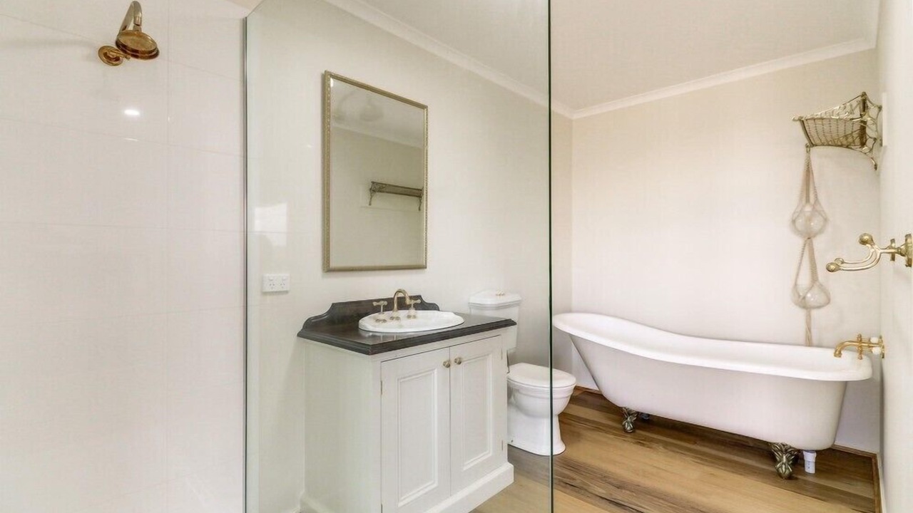 Photo of Bathroom in Lake Tyers Beach