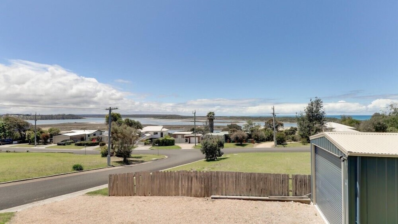 Photo of Outdoor in Lake Tyers Beach