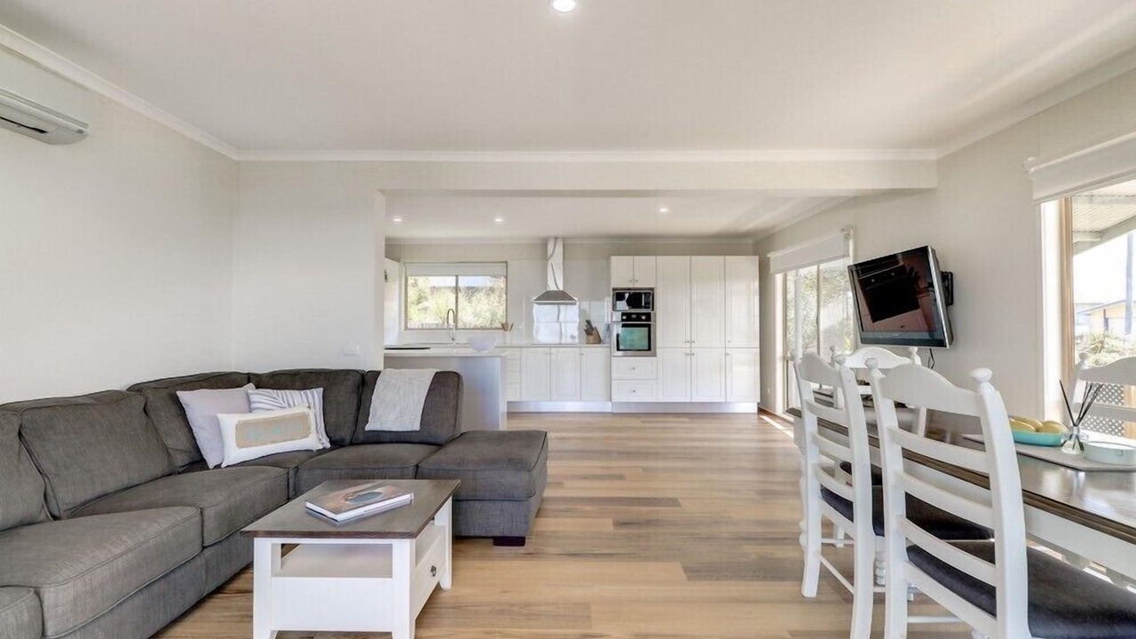 Photo of Livingroom in Lake Tyers Beach