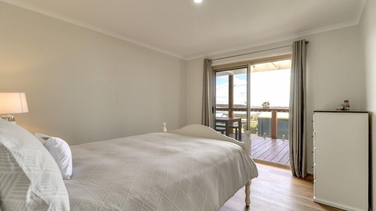 Photo of Bedroom in Lake Tyers Beach
