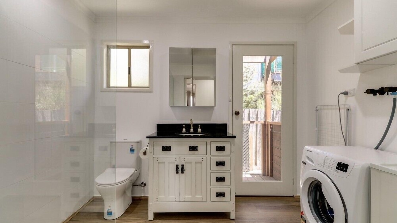 Photo of Bathroom in Lake Tyers Beach
