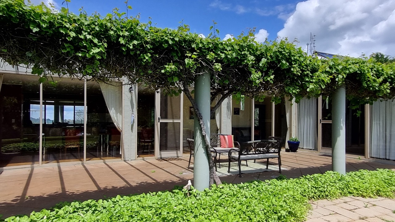 Photo of Patio Balcony in Forest Reefs
