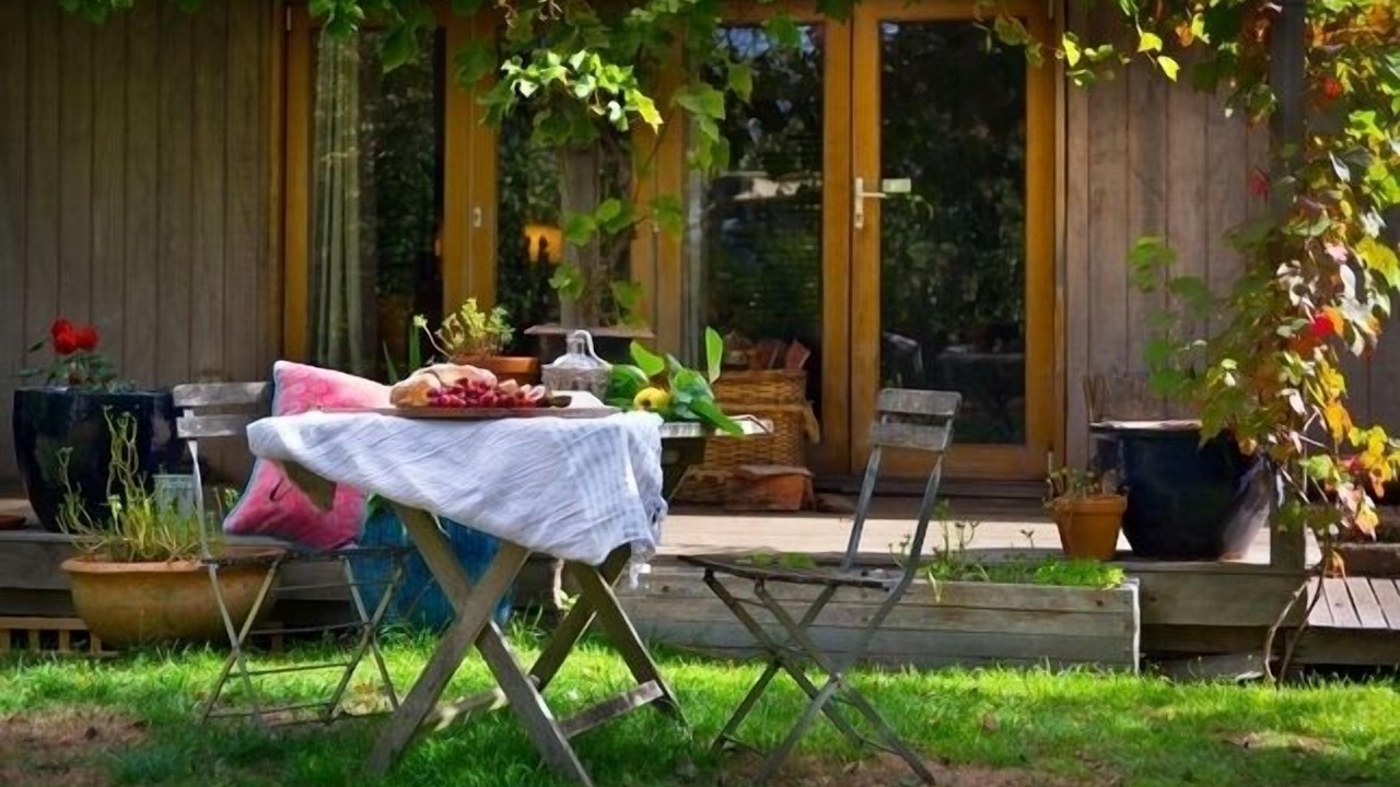 Photo of Outdoor in Musk