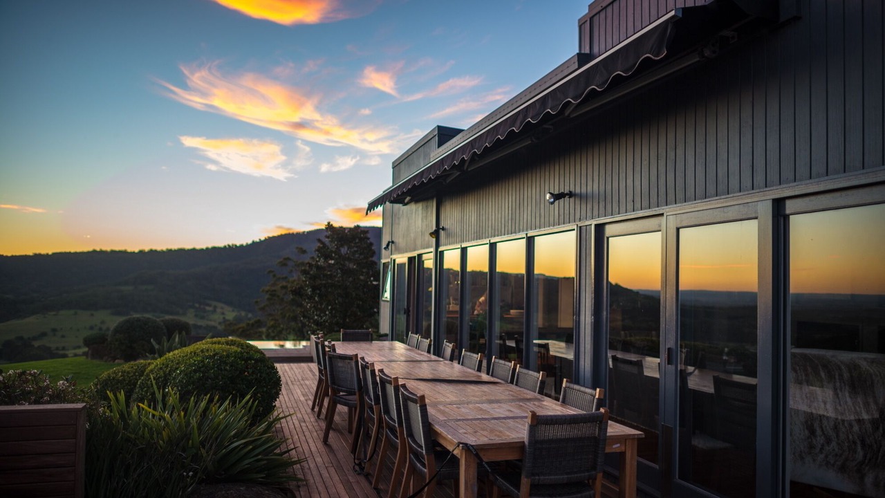 Photo of Outdoor in Foxground
