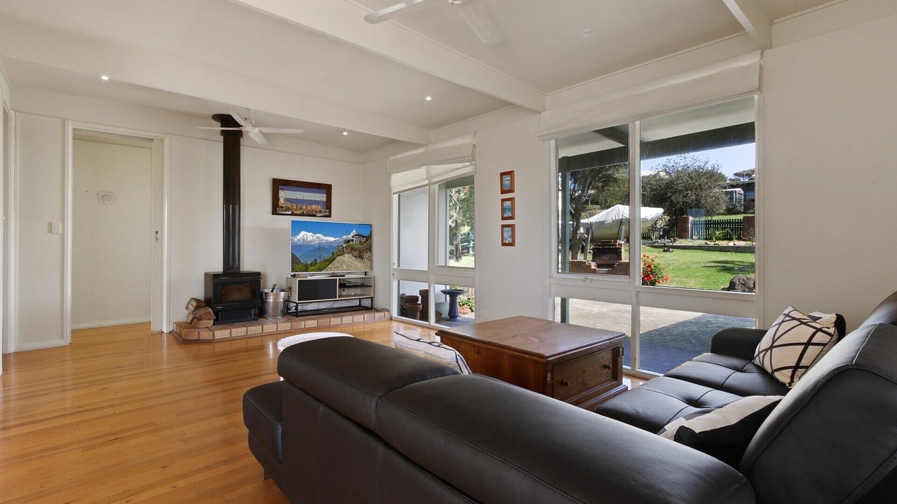 Photo of Livingroom in Lake Tyers Beach