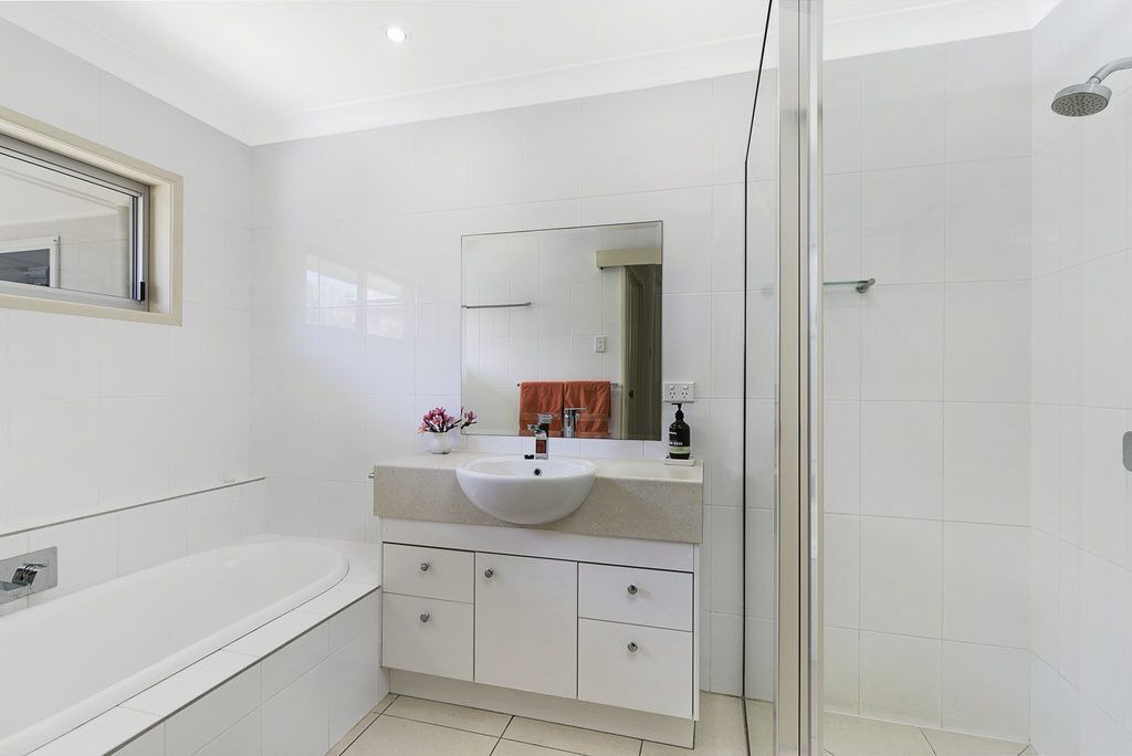 Photo of Bathroom in Point Lookout