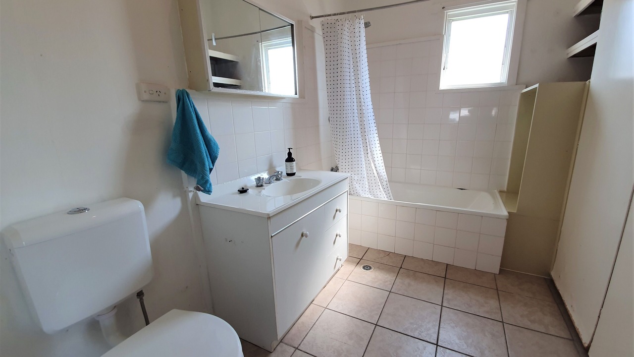 Photo of Bathroom in Scotts Head