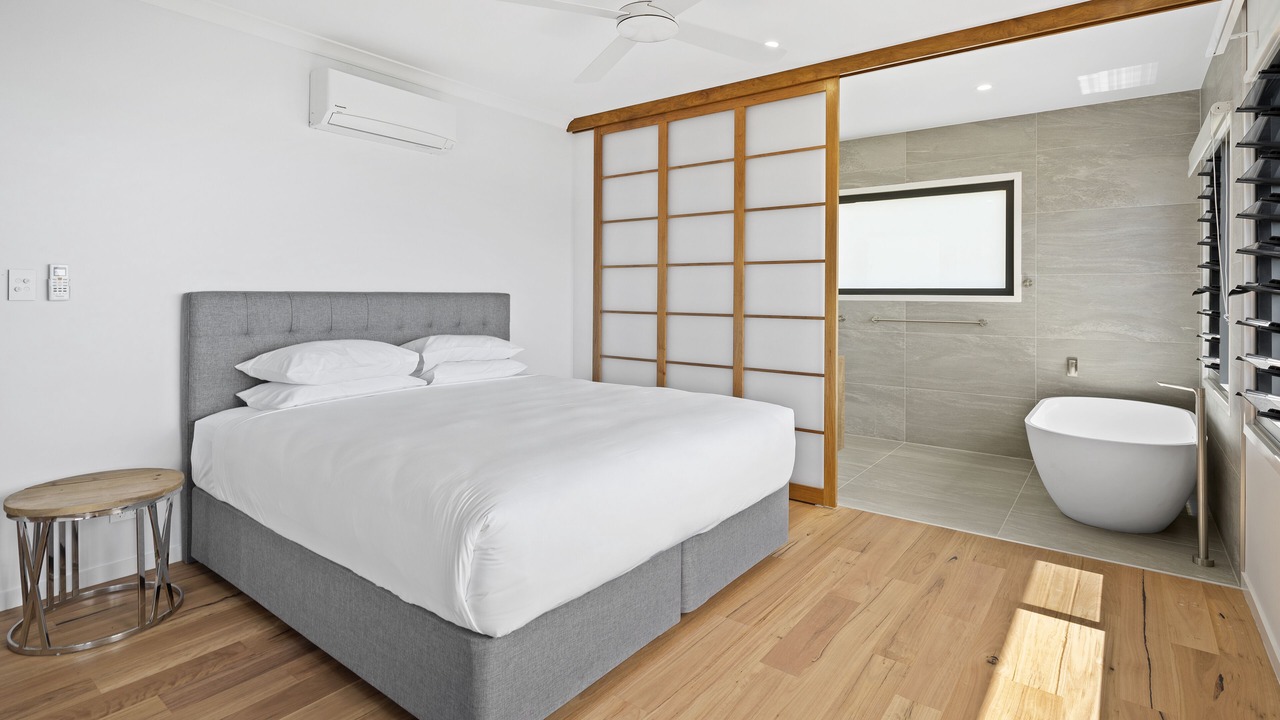 Photo of Bedroom in Airlie Beach