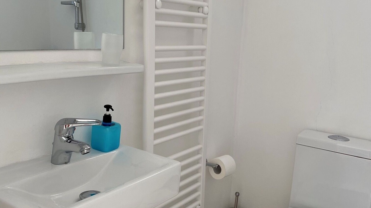 Photo of Bathroom in Aliki