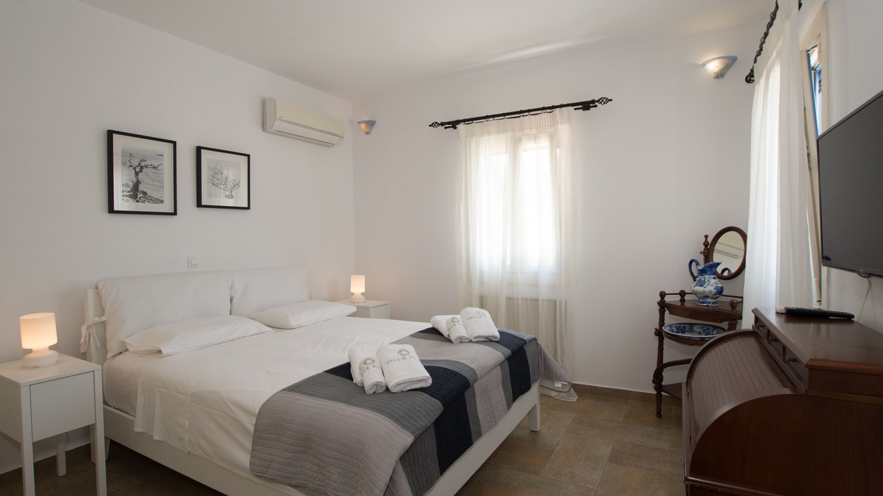 Photo of Bedroom in Paros