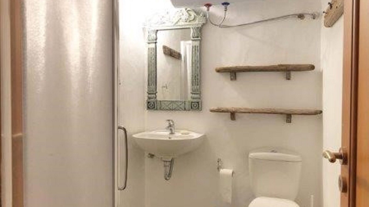 Photo of Bathroom in Krotiri
