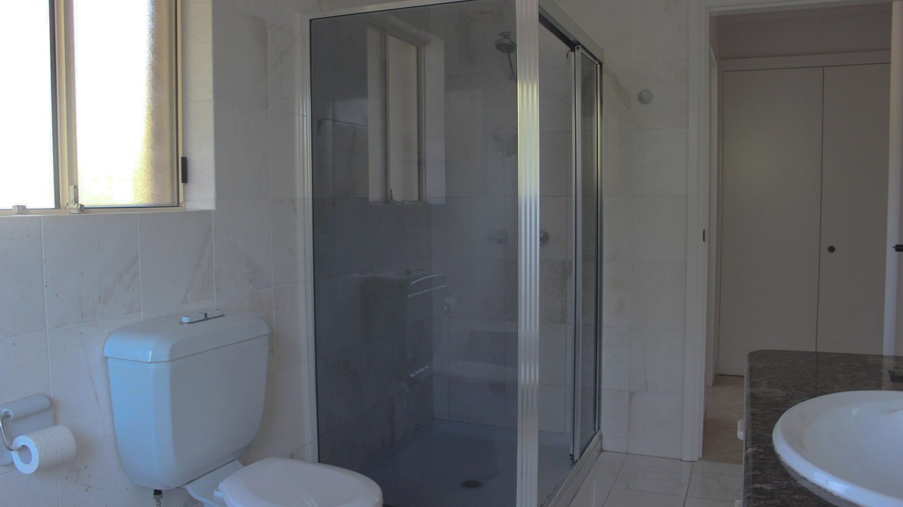 Photo of Bathroom in Black Head