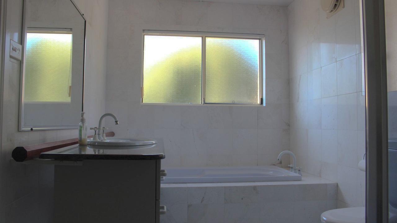 Photo of Bathroom in Black Head