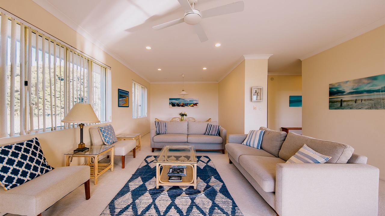 Photo of Livingroom in Black Head