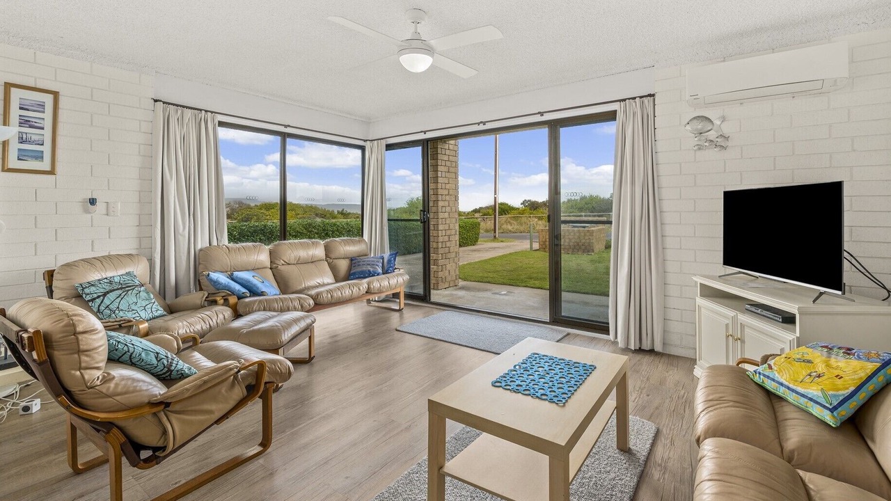 Photo of Livingroom in Silver Sands