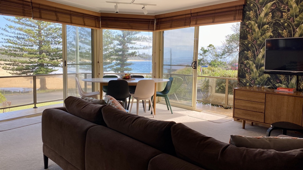 Photo of Livingroom in Black Head