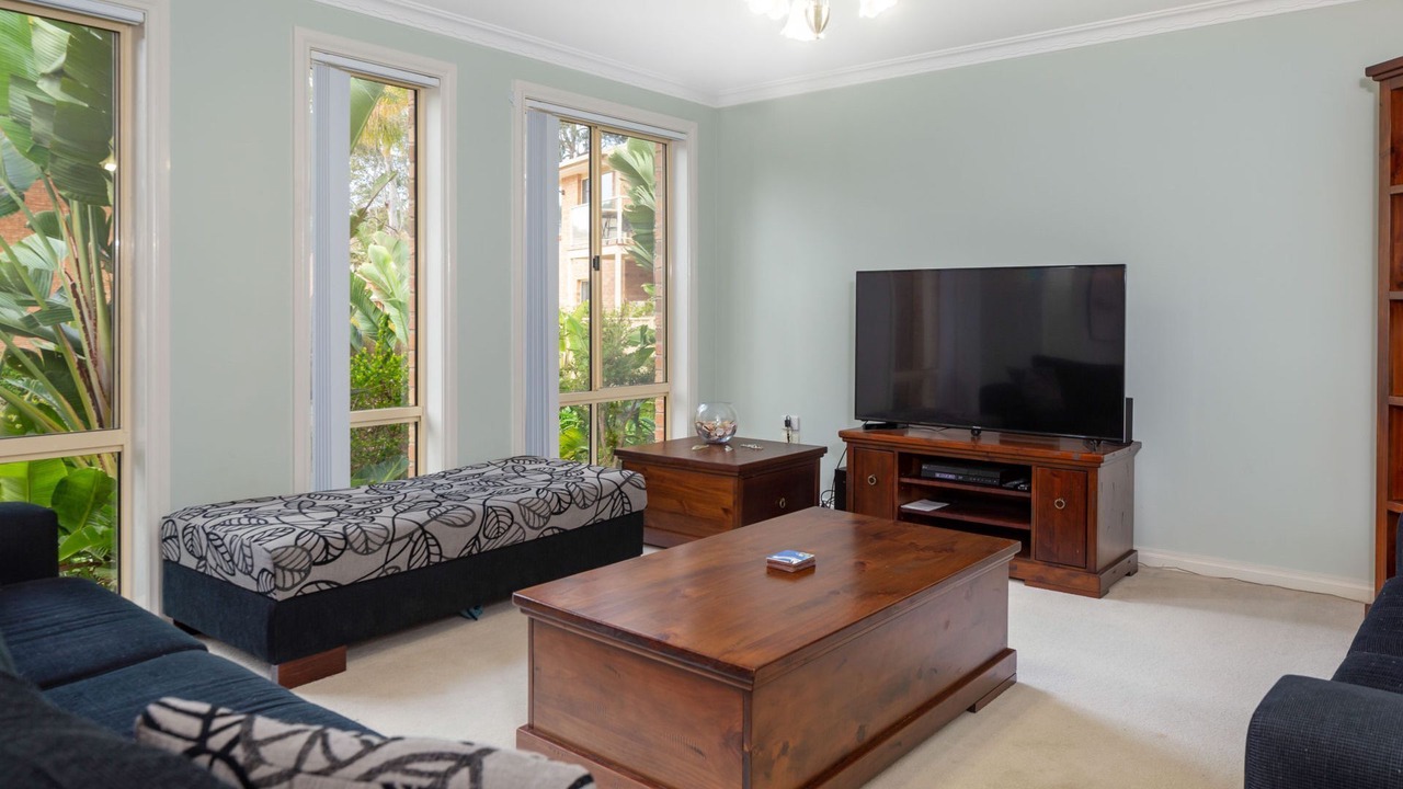 Photo of Livingroom in Denhams Beach