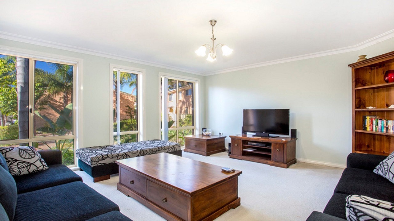 Photo of Livingroom in Denhams Beach
