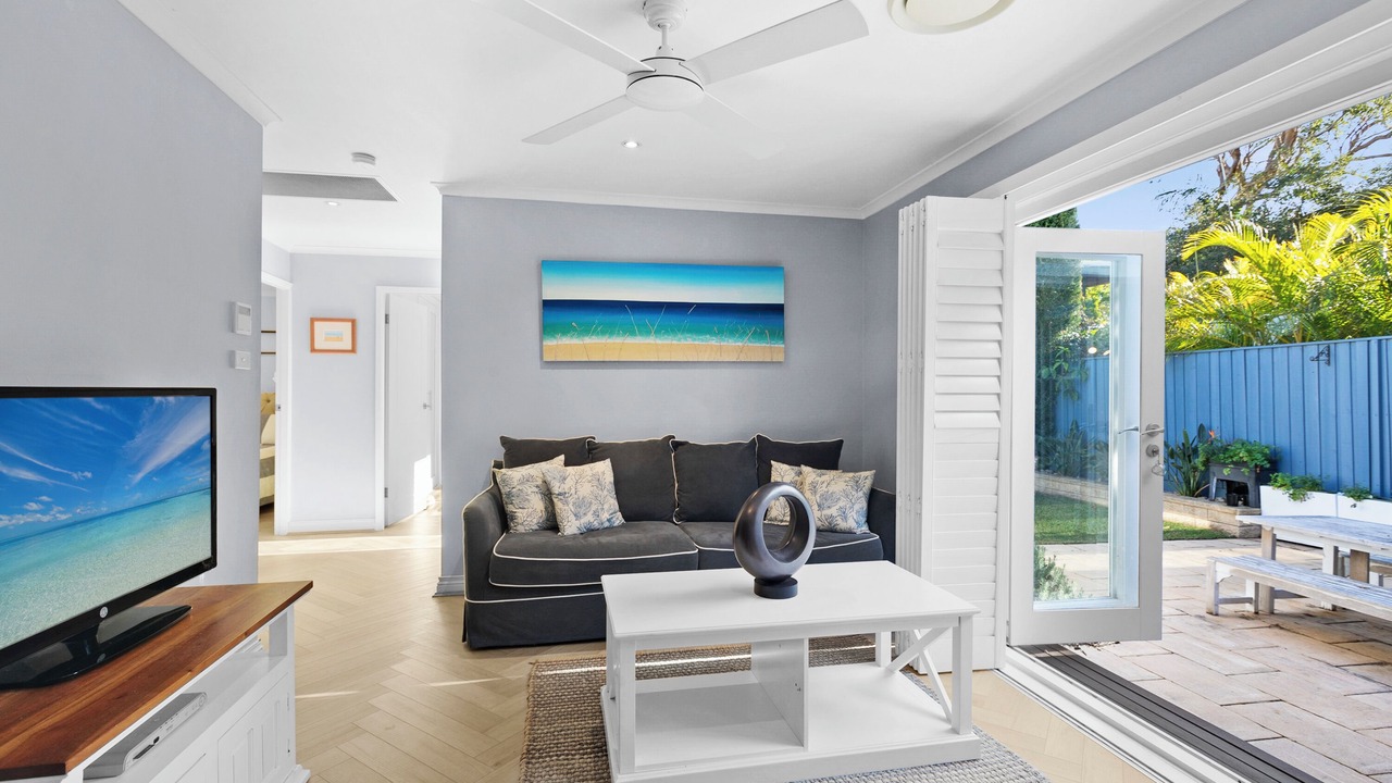 Photo of Livingroom in Palm Beach